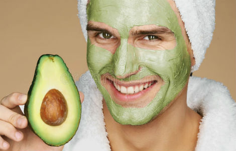 Homem No Espelho - Receitas caseiras para tratar a pele - máscara de abacate