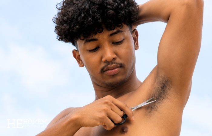 Homem No Espelho - Pelos das axilas aparar ou deixar ao natural