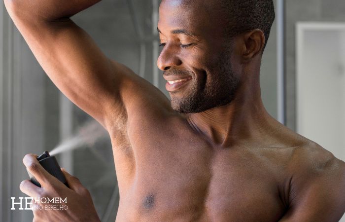Homem No Espelho - Pelos das axilas: aparar ou deixar ao natural?Pelos das axilas aparar ou deixar ao natural