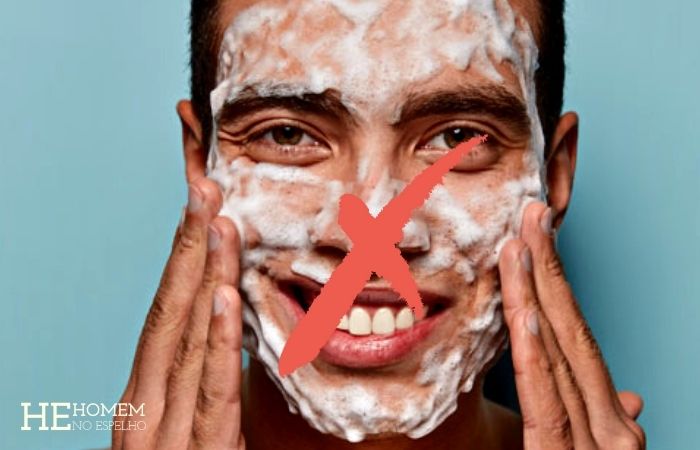 Homem No Espelho - Por que não se deve usar no rosto produtos para corpo