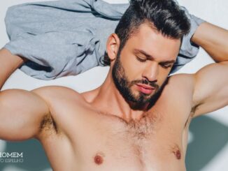 Homem No Espelho - Faça bonito sem roupa no primeiro encontro