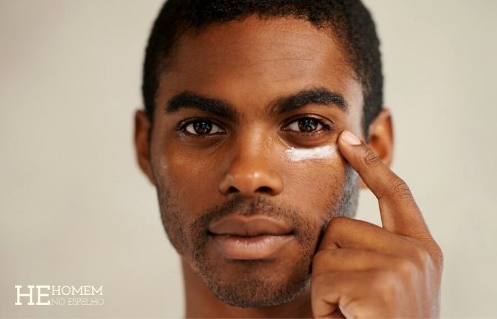 Homem No Espelho - Cuidados de pele para homem negro
