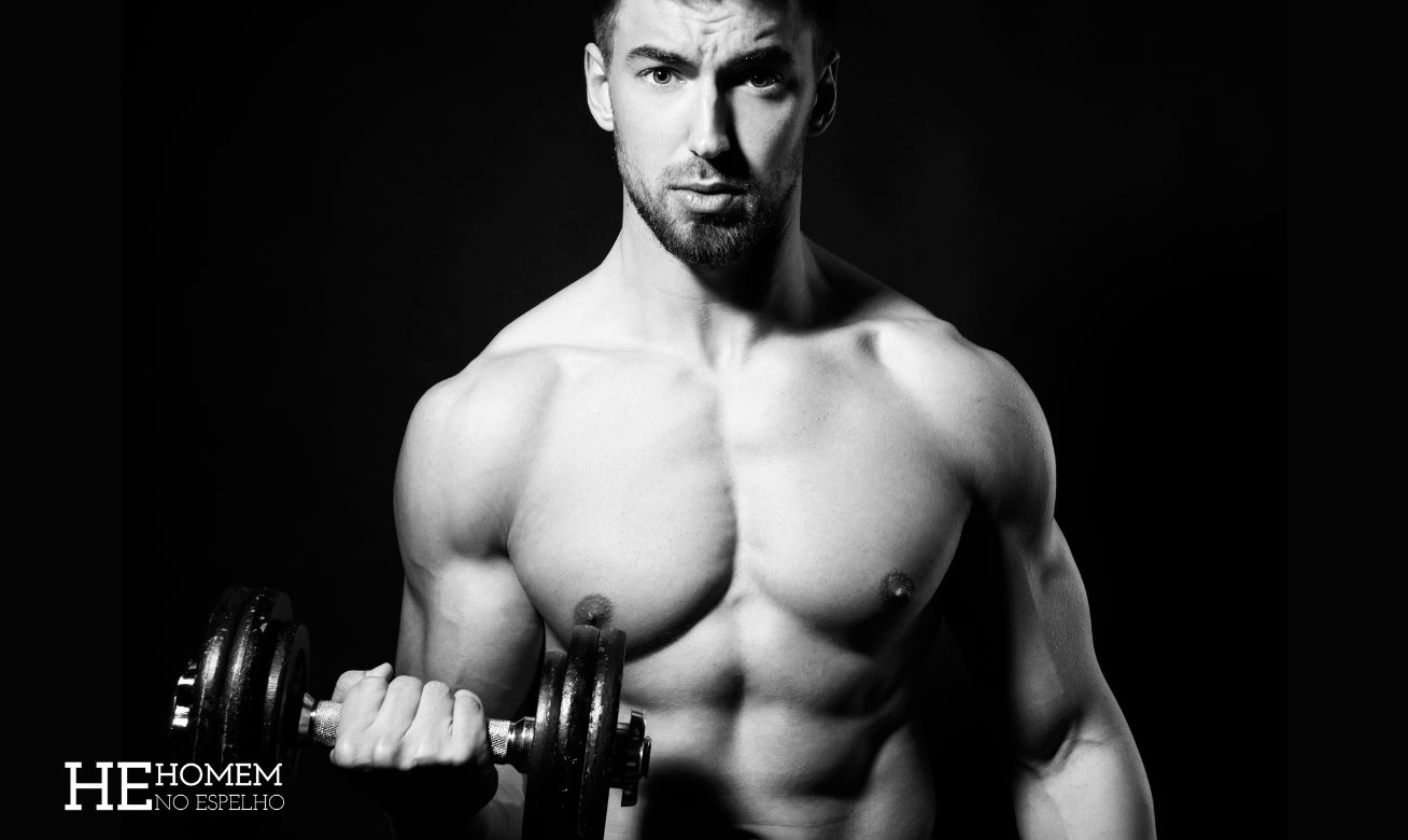 Homem No Espelho - Treinar mais dias ou mais pesado para ganhar músculos