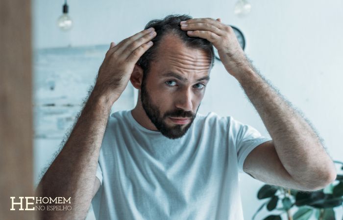 Homem No Espelho - prevenir a queda de cabelo com shampoos
