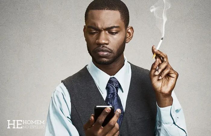 Homem No Espelho - Hábitos que matam um homem lentamente
