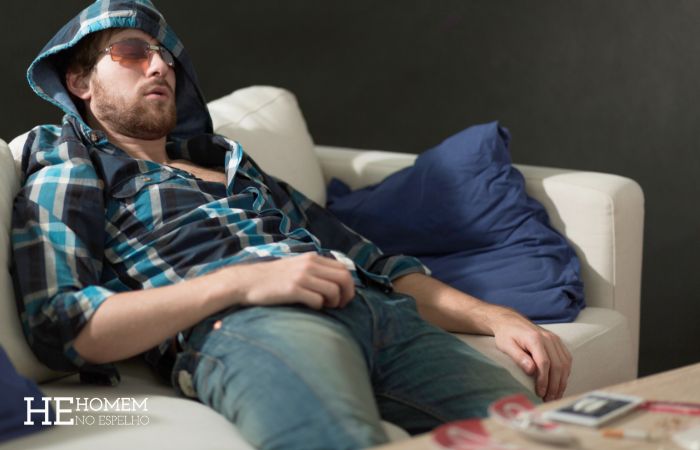 Homem No Espelho - Hábitos que matam um homem lentamente