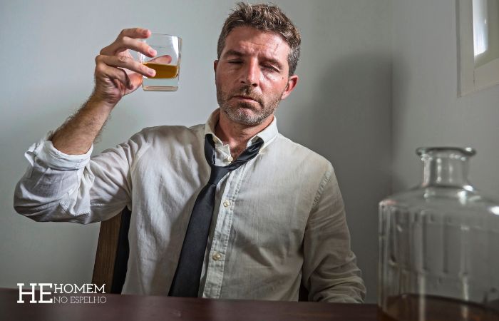 Homem No Espelho - Hábitos que matam um homem lentamente