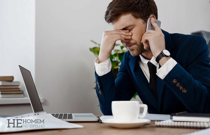 Homem No Espelho - Hábitos que matam um homem lentamente