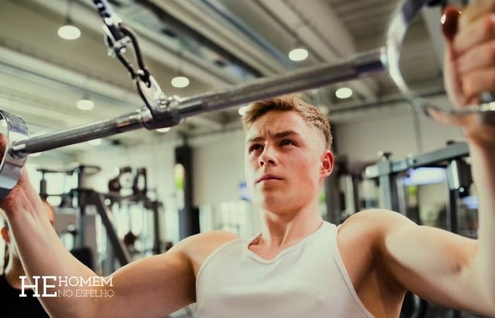Homem No Espelho - Treino de musculação para iniciantes