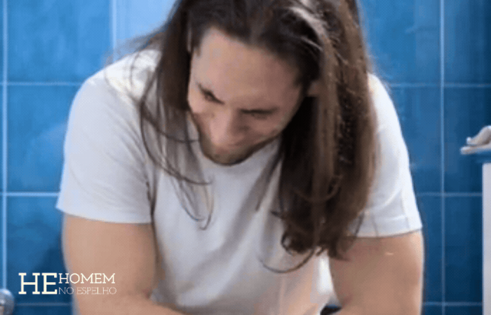 Homem No Espelho - Por que os homens demoram tanto tempo no banheiro