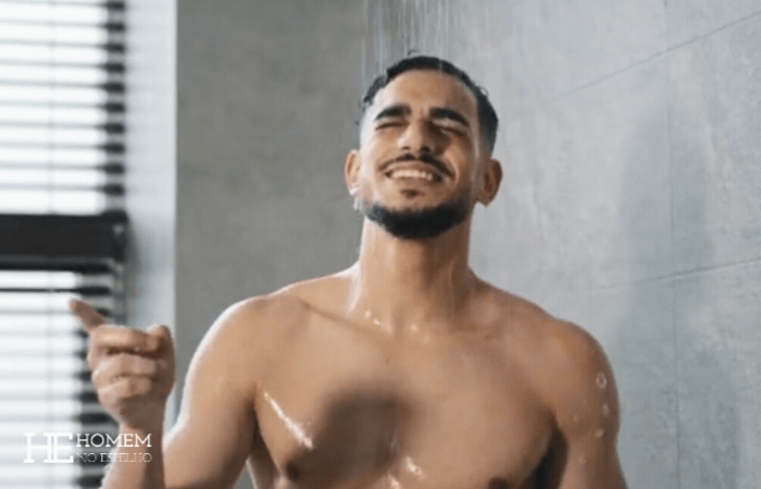 Homem No Espelho - cuidados masculinos com rosto e corpo