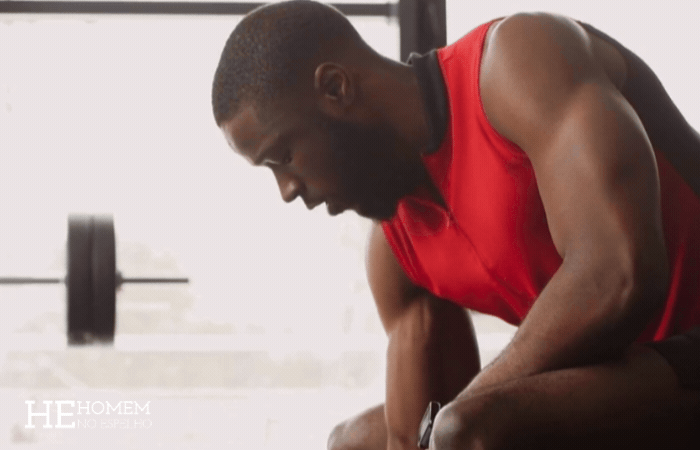Homem No Espelho - Exercício e bem-estar mental e emocional